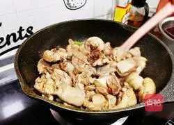 Chicken Illustration of how to make stewed potatoes 10