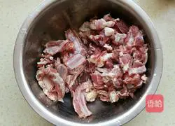 Illustration of how to make mutton soup 1