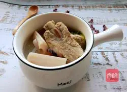 Illustration of how to make pork ribs and lotus root soup 6