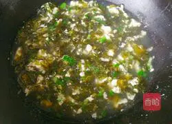 Illustration of how to make seaweed and egg soup 9