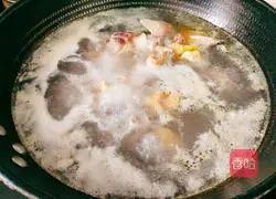 Corn, Carrot and Chicken Soup Illustration of how to do it 4