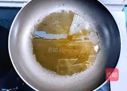 Illustration of how to make hand cake sandwich 7