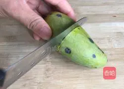 Illustration of how to make mango shortcake 3