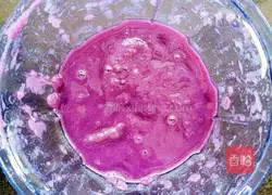 Illustration of how to make purple potato cakes 3