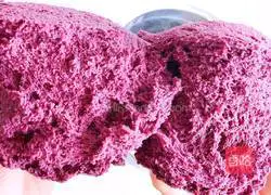 Illustration of how to make mulberry pomace and rose flower steamed buns 2