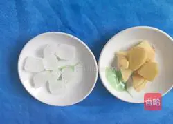 Corn, Lotus Root and Spare Ribs Soup Illustration 3