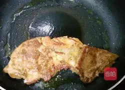 Illustration of how to make pan-fried pork chops 8