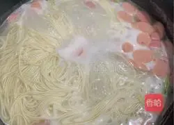 Illustration of how to make egg noodles with vegetables 11