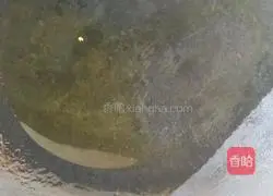 Illustration of how to make egg drop and seaweed soup 4