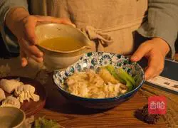 Chicken soup wontons, illustration of how to make the soup base 8