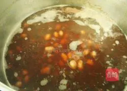 Illustration of how to make white radish, peanut and beef meatball soup 3