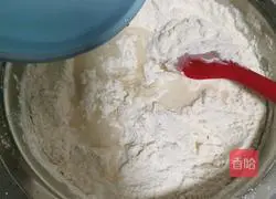 Red Illustration of how to make pepper and ham sausage rolls 1