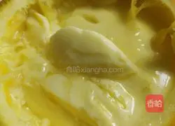 Illustration of how to make orange egg custard 11