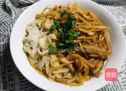 Potato Shredded Pork Noodles - Magic Flour Recipe Illustration 14