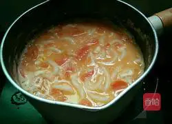 Illustration of how to make tomato and egg soup udon noodles 10
