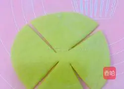 Illustration of how to make sunflower steamed buns 7