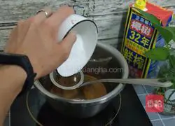 Illustration of how to make duck poop fragrant and hit milk 3