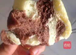 Illustration of how to make two-color steamed buns 11