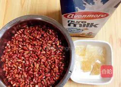 Illustration of how to make red bean milk soup (regulating menstruation and nourishing blood) 2