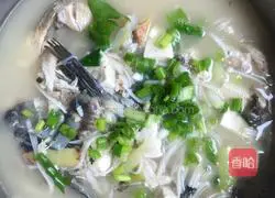 Illustration of how to make crucian carp tofu soup 9