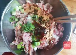 Illustration of how to make cucumber stuffed with meat 5