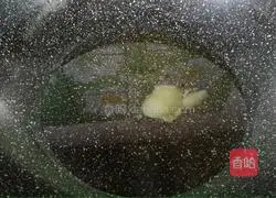 Illustration of how to make fried duck gizzards with shredded bamboo shoots 4