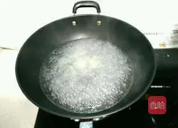 Illustration of how to make duck blood vermicelli soup 4