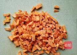 Illustration of how to make banana and sweet potato soup 3