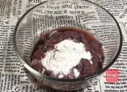 Illustration of how to make pork liver noodle soup 3