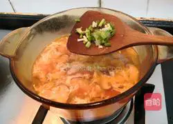 Illustration of how to make mushroom and egg soup 16