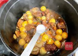 Illustration of how to cook pork ribs with quail eggs 15