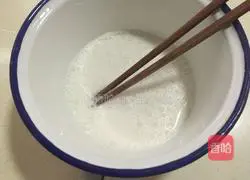 Illustration of how to make mung bean jelly 1