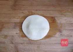 Illustration of how to make dumpling skin scallion pancakes 2