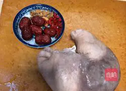 Illustration of how to make pork belly chicken 6