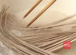 Illustration of how to make ham and egg noodles 5