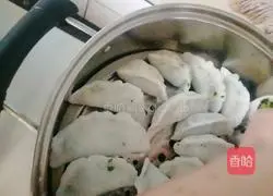 Illustration of how to make crystal dumplings 10