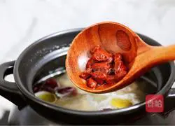 Undersea Coconut Chicken Soup Recipe Illustration 7