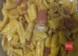 Illustration of how to make fried conch noodles 10