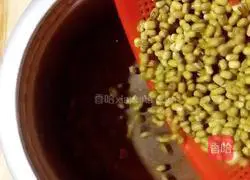 Illustration of how to make sugar-free crystal mung bean paste 4