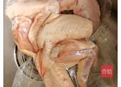 Illustration of how to make Coke Chicken Wings 1