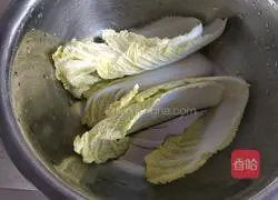 Baby Cabbage, Seafood and Mushroom Ball Soup Recipe Illustration 3