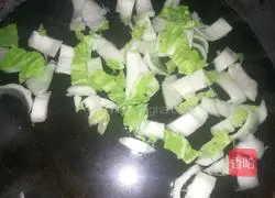 Illustration of how to make meatball and vegetable soup 4