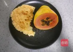 Papaya and tremella sweet syrup Illustration of how to do it 1