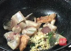Braised grass carp cubes recipe 9
