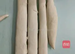 Illustration of how to make dumplings 1