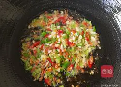 Illustration of how to make cold beef tendon jelly 17