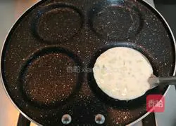 Illustration of how to make celery and egg pancakes 10