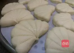 Milk-flavored lotus leaf cake recipe 14