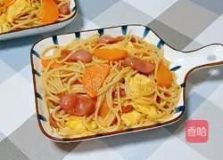 Illustration of how to make fried pasta with sausage and eggs 17