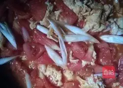 Illustration of how to cook tomato and egg noodles 13